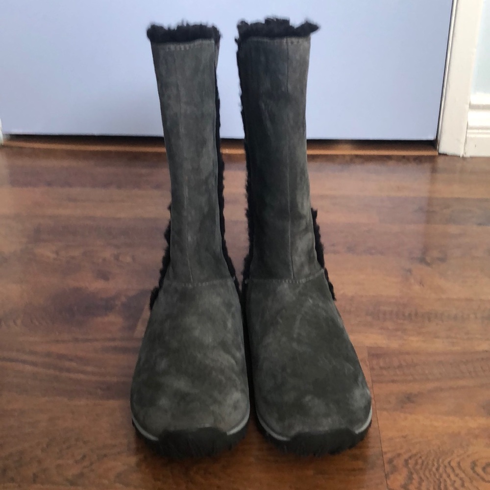 Patagonia waterproof Polartec winter boot NWOT